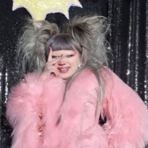 Meet your Posher, Beverly